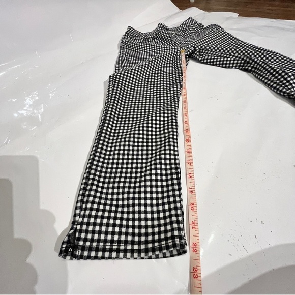 Peter nygard Straight legged white and black checkered button up pants - Picture 12 of 12